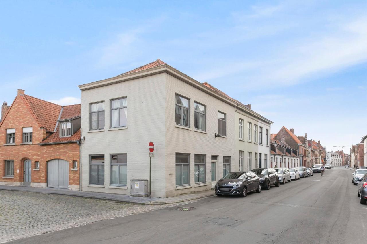 Huswell - Charming Getaway In The Historical City Center Brugge Buitenkant foto