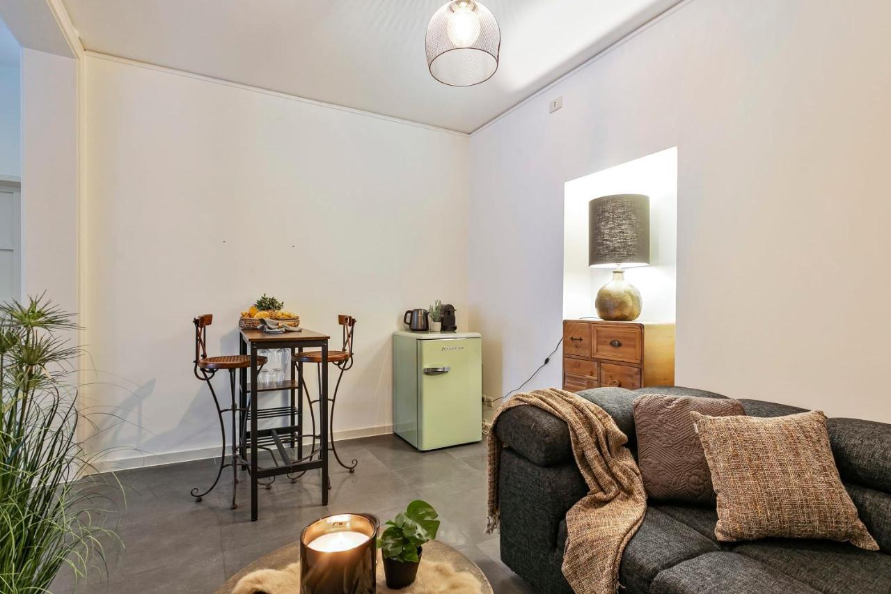 Huswell - Charming Getaway In The Historical City Center Brugge Buitenkant foto